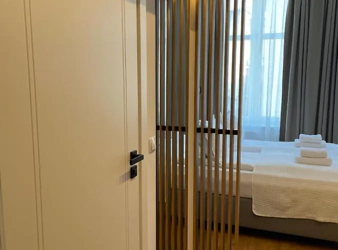 New Sobieski By Oneapartments דירה *